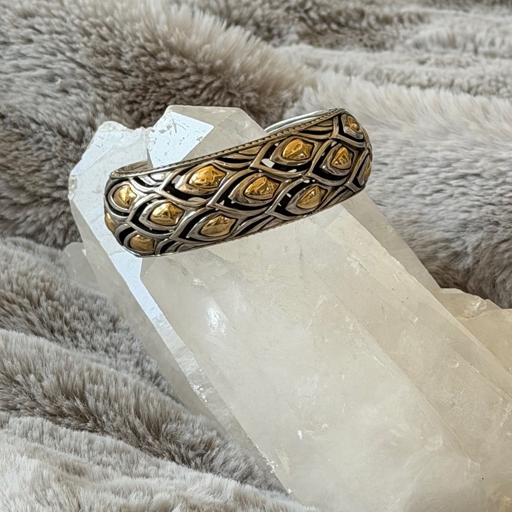 JOHN HARDTY Estate Vintage Sterling Silver & 18K Gold Dragon Scale Cuff Bracelet